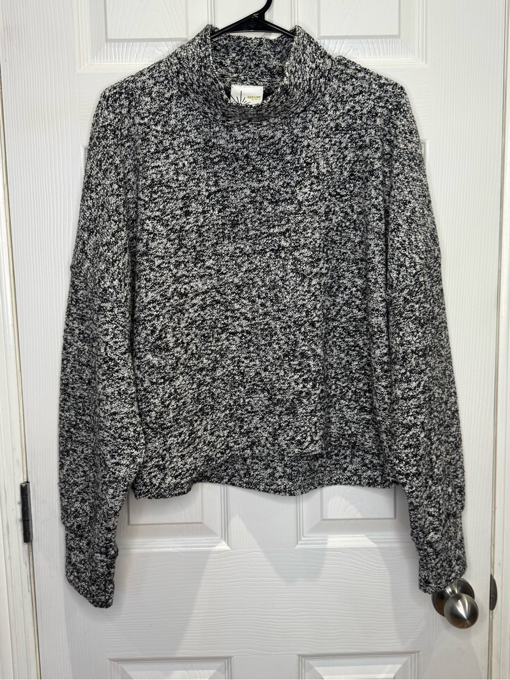 Offline by Aerie Snowday Mock Neck Women's XL Long Sleeve Black White Cropped
